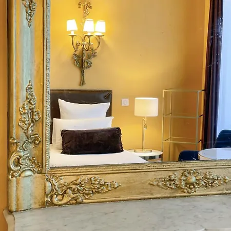 Des Deux Continents 3* Париж