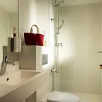 Hotel Des Deux Continents 3*