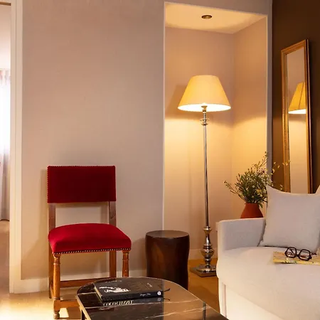 Hotel Des Deux Continents