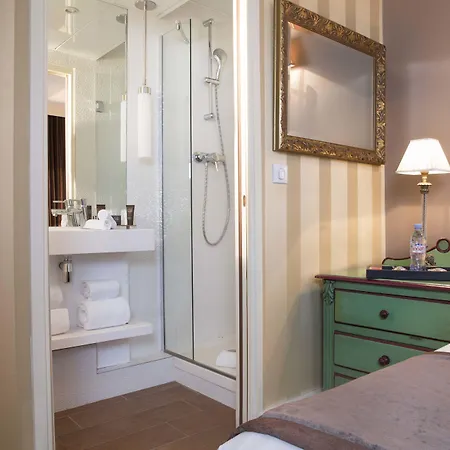 Hotel Des Deux Continents Paryż