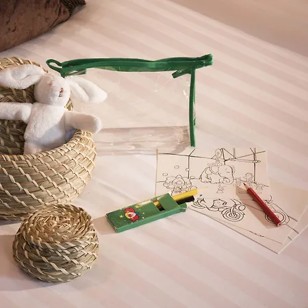 Des Deux Continents Hotel Paryż