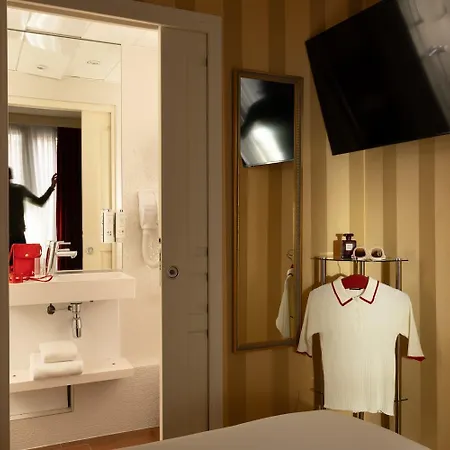 Hotel Des Deux Continents
