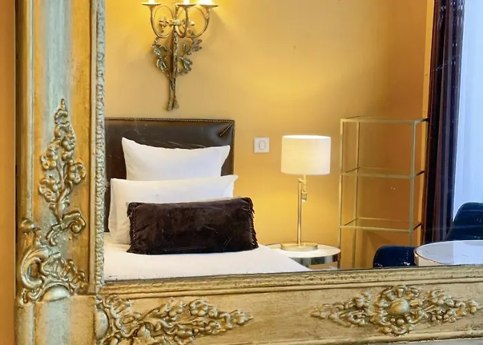 Des Deux Continents 3* Paris