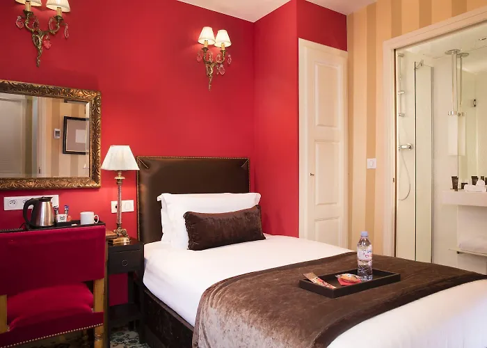 Des Deux Continents Hotel 3*