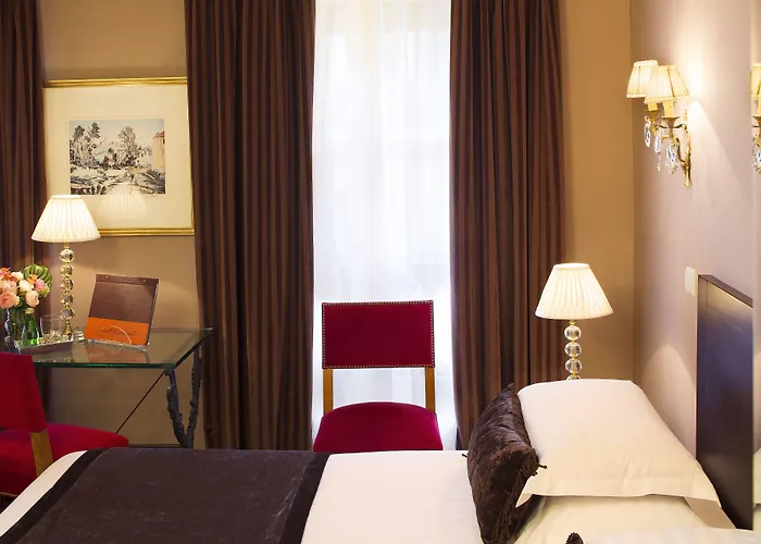 Des Deux Continents Hotel