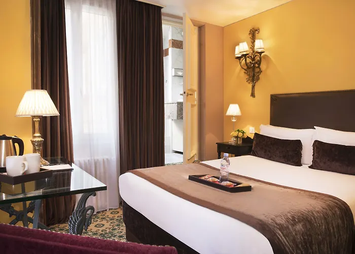 Des Deux Continents Hotel 3*