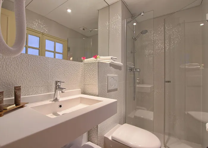 Hotel Des Deux Continents Paris