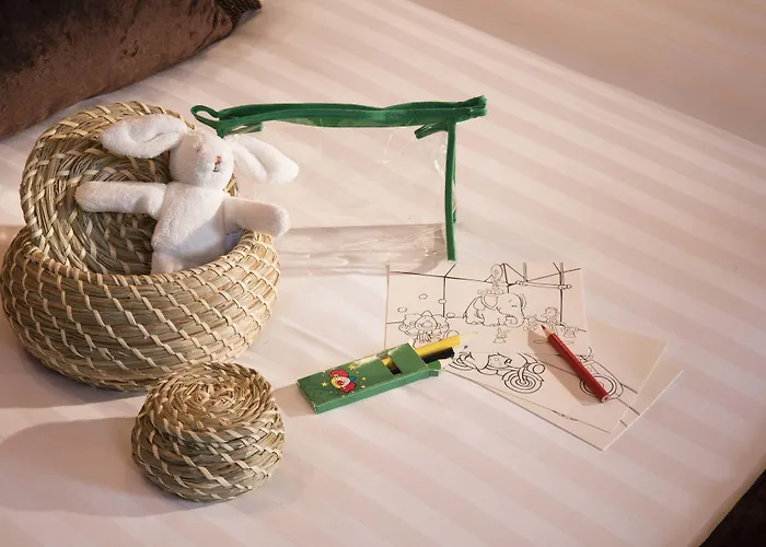 Des Deux Continents Hotel Paris