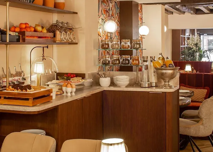 Hotel Des Deux Continents