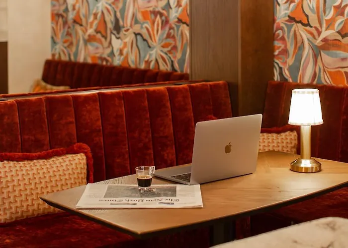 Des Deux Continents 3*