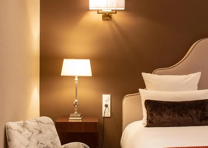 Des Deux Continents 3* Paris