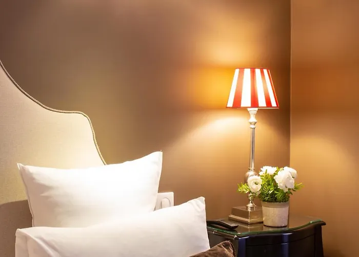 Des Deux Continents Paris