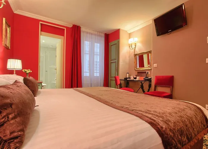 Des Deux Continents Hotel 3*