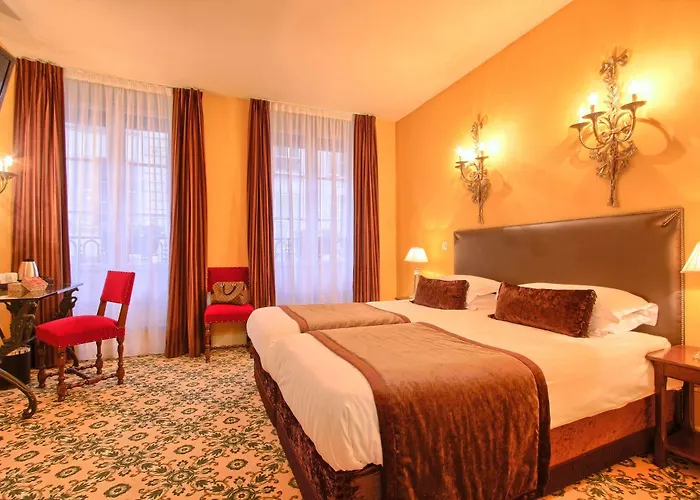 Des Deux Continents 3*