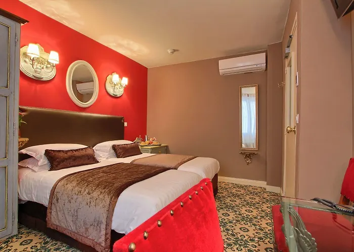 Des Deux Continents Hotel