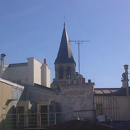 Des Deux Continents Hotel 3*